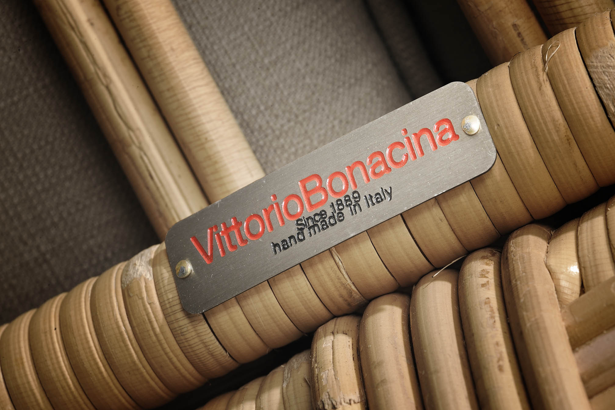 L'etichetta metallica sul midollino Vittorio Bonacina