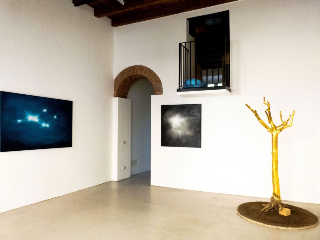 Così lontano incredibilmente vicino- Turina+Morales-artscore.it