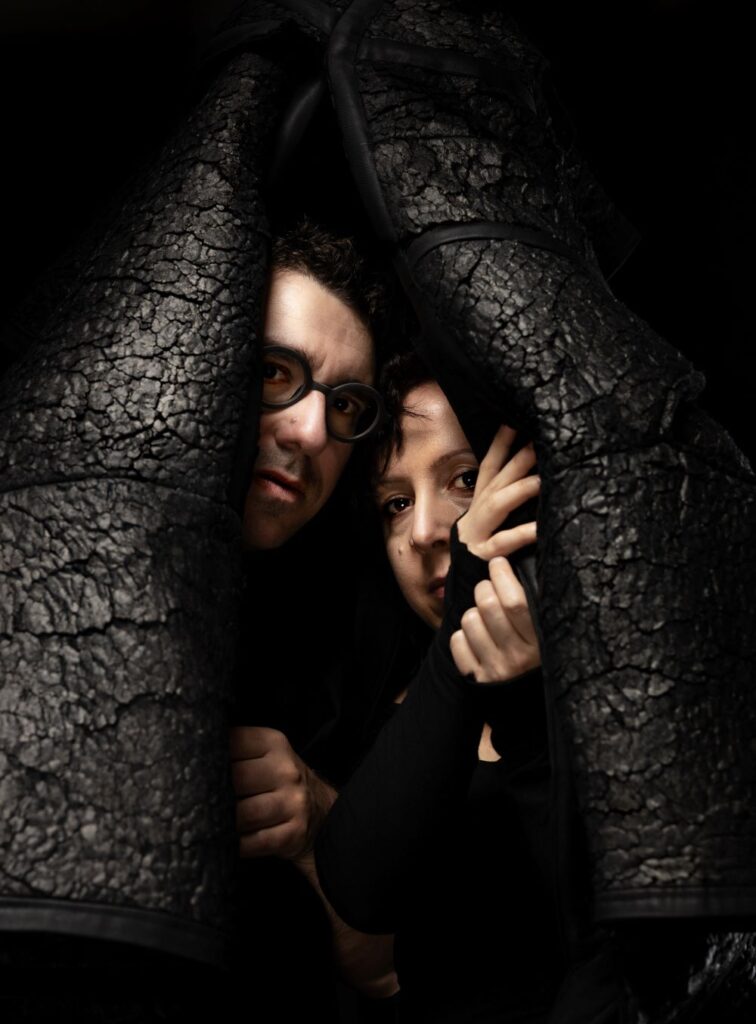 Ritratto del duo molom-artscore.it