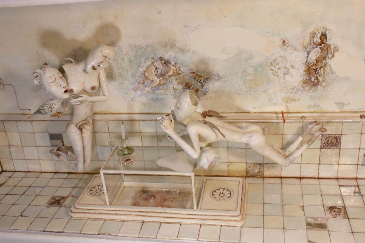 Namize. particolare di un lavoro di Saba Masoumian