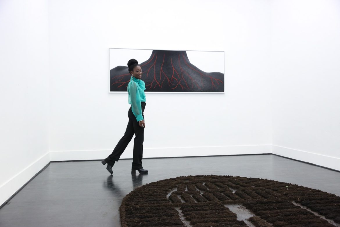 Binta Diaw presso la galleria Abbondio