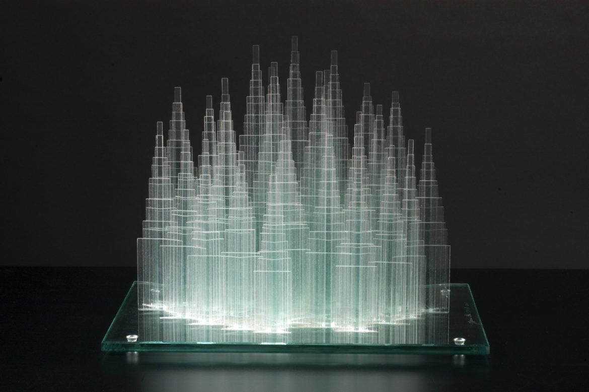 Ozi Izumi, scultura del 2003