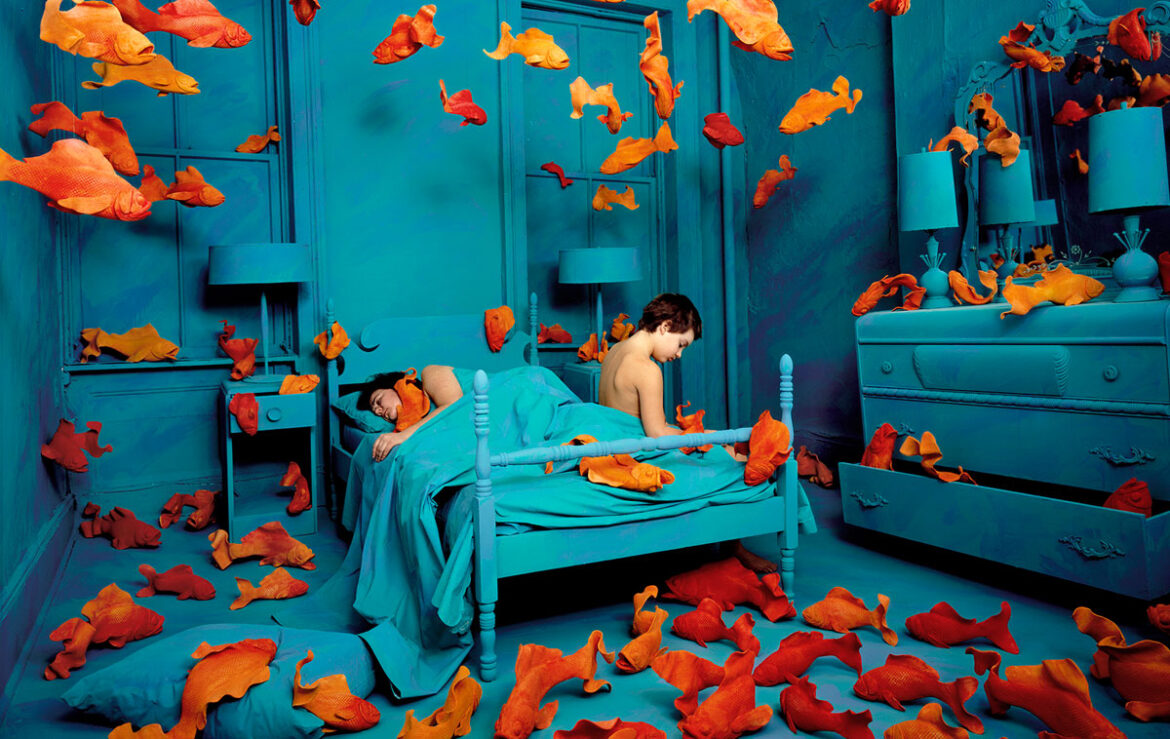 Sandy Skoglund. Revenge of the Goldfish
