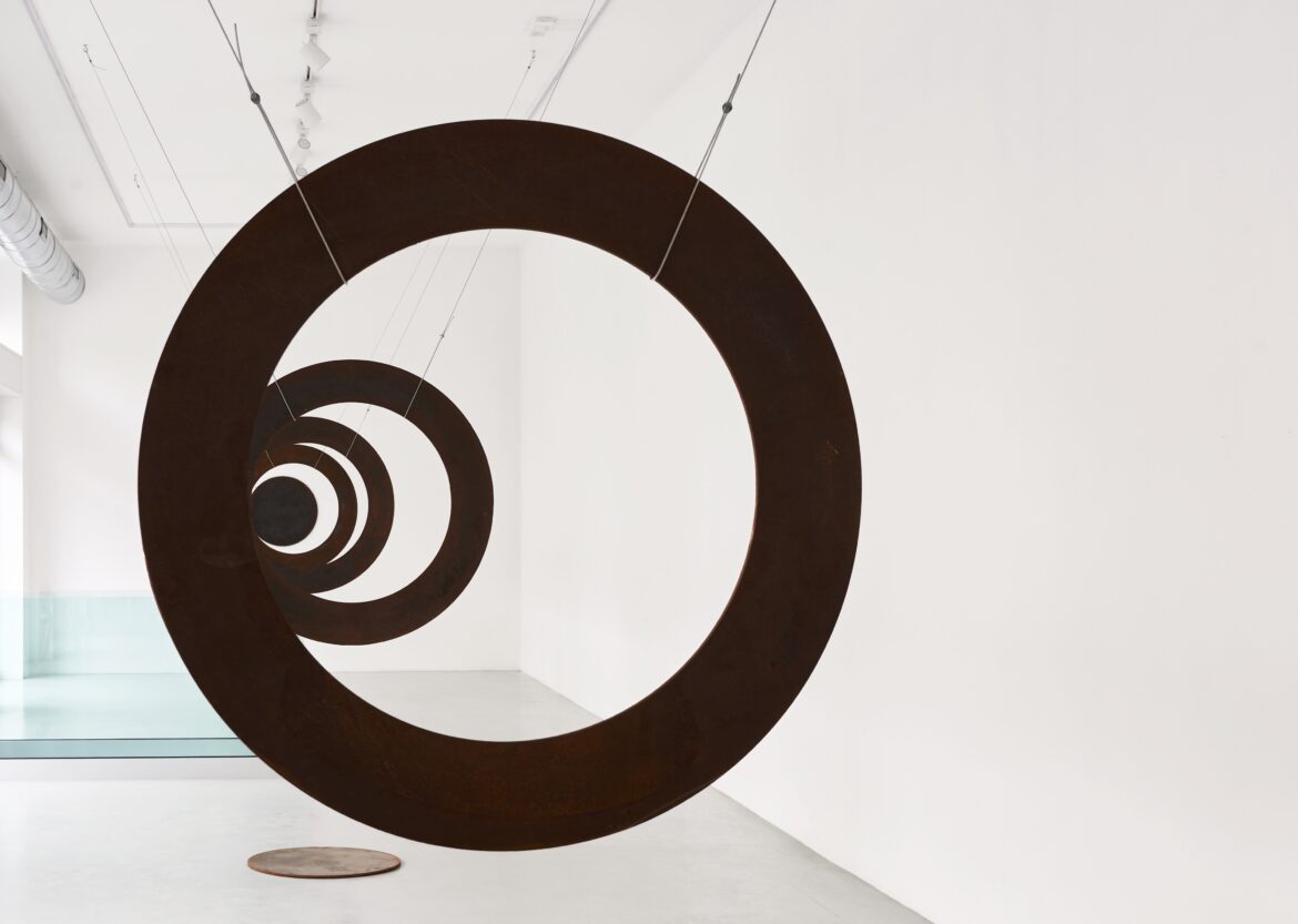 4 Rings, 2 Centers. Installation view 2, Osart gallery-artscore.it